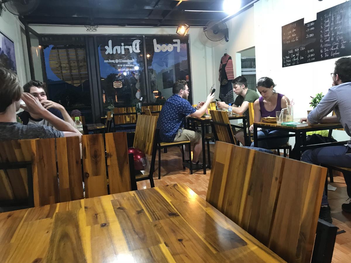 Central Backpackers Hostel 河江 外观 照片
