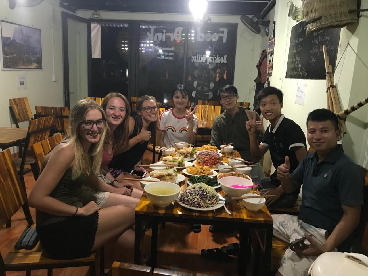 Central Backpackers Hostel 河江 外观 照片