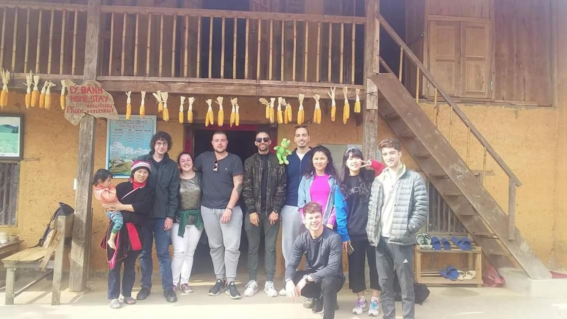 Central Backpackers Hostel 河江 外观 照片